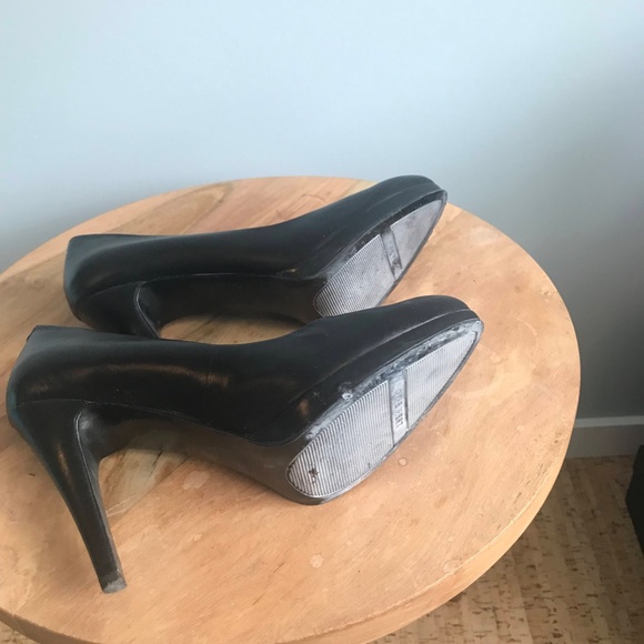 Nine West Platform pumps - Picture 3 of 3